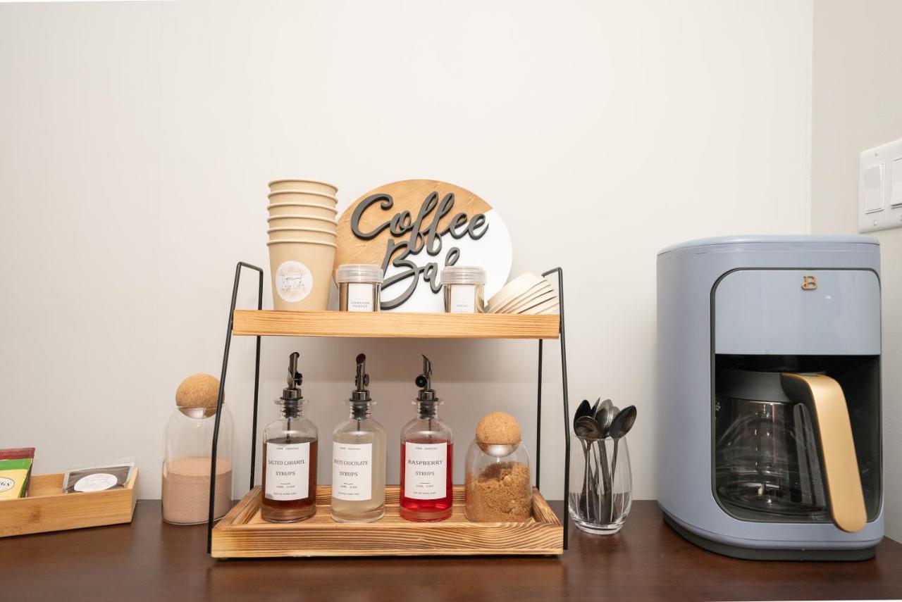 Copperwood Cozy Cellar With Hot Tub 호텔 레스브리지 외부 사진